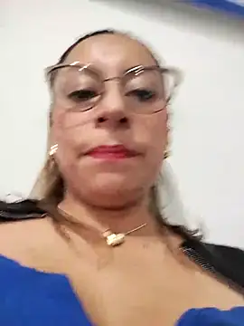Snapshot of Katalina_S3xy chatting on March 20, 2025, 1:35 am Katalina S3xy online show from March 20, 2025, 1:35 am