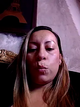 Snapshot of Katalina_S3xy chatting on September 16, 2025, 12:44 am Katalina S3xy online show from September 16, 2025, 12:44 am