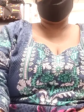 zeepe19 online show from December 3, 2025, 12:58 pm