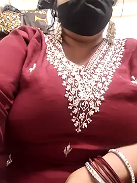 zeepe19 online show from December 18, 2025, 6:47 pm