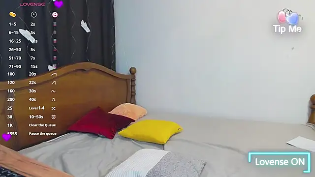 Lillianhot68 online show from January 31, 2025, 11:56 am