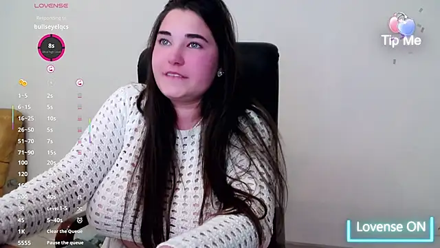 Lillianhot68 online show from March 15, 2025, 2:55 pm