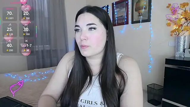 Lillianhot68 online show from December 23, 2025, 9:40 am