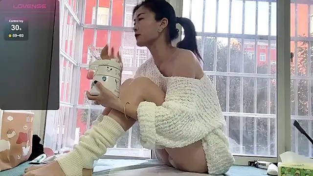 Snapshot of QianF-666 chatting on January 9, 2025, 12:46 am QianF-666 online show from January 9, 2025, 12:46 am