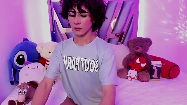Snapshot of CamiloDoumit chatting on January 9, 2025, 3:26 am CamiloDoumit online show from January 9, 2025, 3:26 am