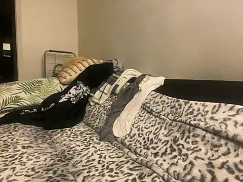 Gman143187 online show from October 8, 2025, 10:18 pm