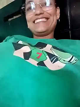 luna hell online show from November 11, 2025, 3:45 pm