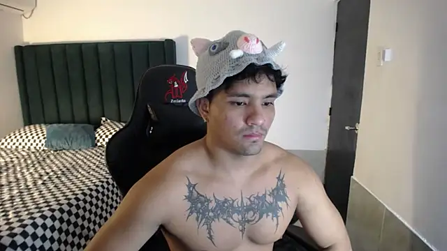 man dur07 online show from October 31, 2025, 9:16 pm