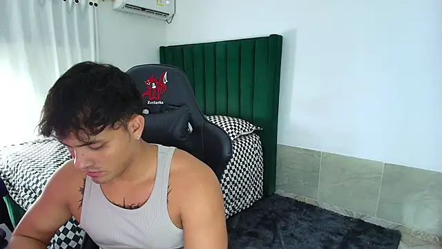 man dur07 online show from February 5, 2026, 6:29 am