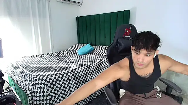 man dur07 online show from February 12, 2026, 5:13 am