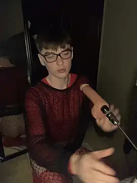 Snapshot of YourFavTwinkie chatting on February 6, 2025, 7:24 am YourFavTwinkie online show from February 6, 2025, 7:24 am