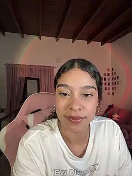 Snapshot of Arteatenea__ chatting on May 28, 2026, 5:05 am Arteatenea online show from May 28, 2026, 5:05 am