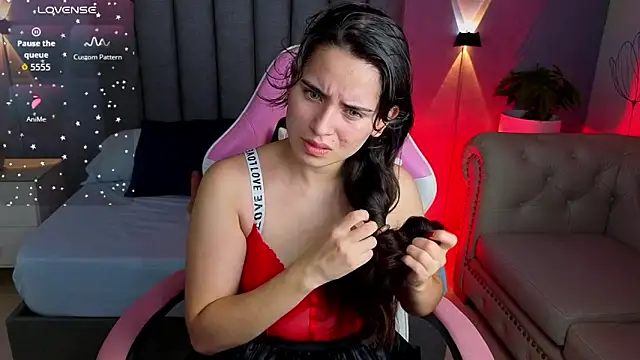 angelica dymond online show from October 15, 2025, 2:39 pm