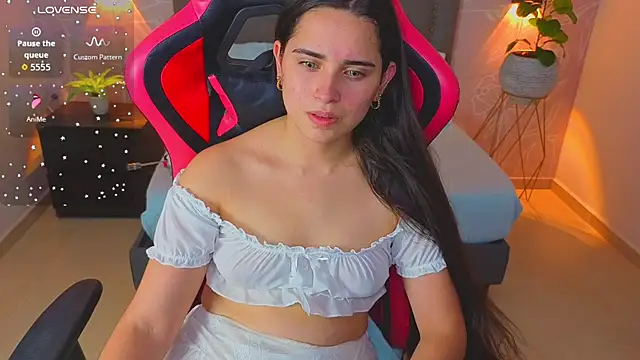 angelica dymond online show from December 18, 2025, 7:42 pm