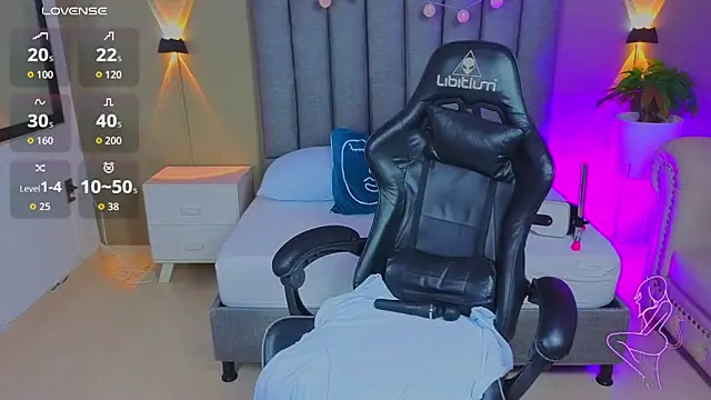 angelica dymond online show from April 9, 2026, 7:52 pm