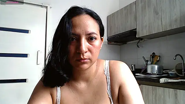 Snapshot of mariamulata chatting on May 20, 2026, 4:35 pm mariamulata online show from May 20, 2026, 4:35 pm