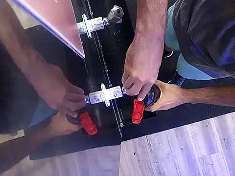 1995eduardo online show from September 28, 2025, 1:16 pm