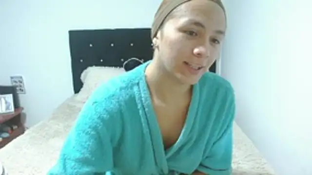 giuliana andrade online show from October 24, 2025, 12:08 am