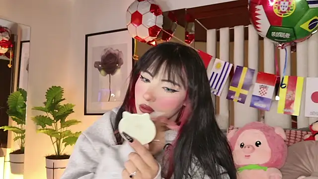 Kitty Eliffe online show from June 18, 2026, 10:58 pm