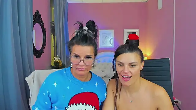 EricaAndPenelopa online show from December 15, 2024, 5:34 am