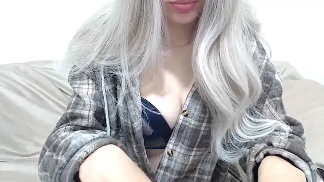  kitty Rose  online show from April 11, 2026, 2:05 am