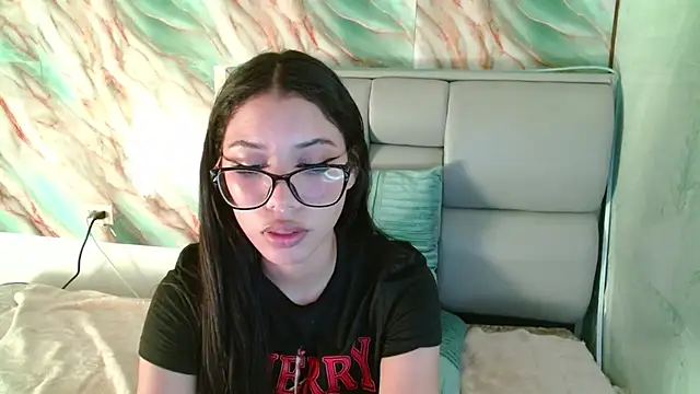 AmberJeong online show from March 19, 2025, 1:54 am