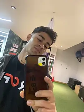 Danifornari online show from October 31, 2025, 2:45 am