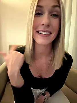 lola tentatiion online show from December 22, 2025, 6:27 pm