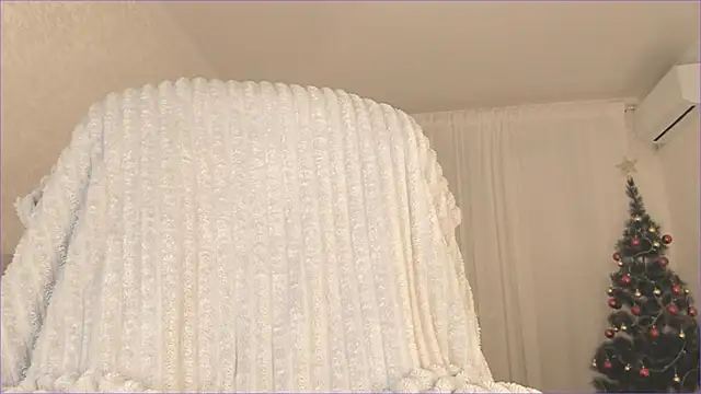 cherry misaki online show from January 14, 2025, 1:28 pm