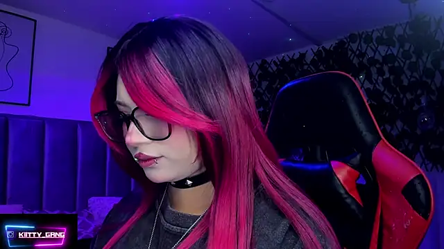 Kitty Gang online show from February 12, 2026, 1:33 am