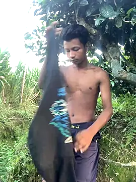 Snapshot of ShroveRising chatting on October 8, 2025, 10:46 am ShroveRising online show from October 8, 2025, 10:46 am