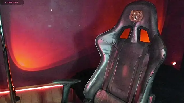 MilaAsh online show from September 28, 2025, 8:31 am