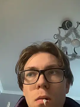 Snapshot of Alex17am chatting on November 21, 2025, 9:08 am Alex17am online show from November 21, 2025, 9:08 am