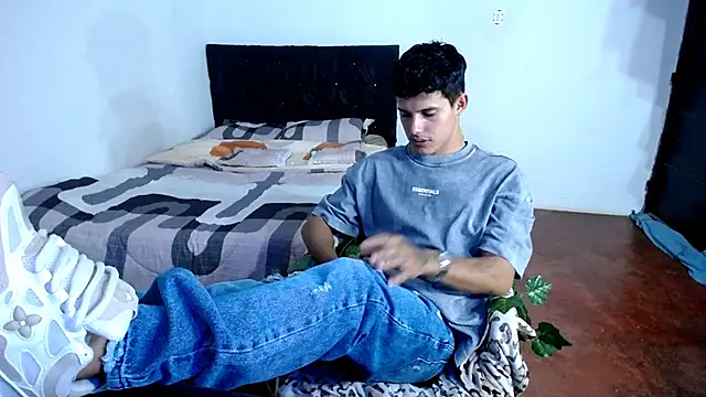 freddy romas online show from September 29, 2025, 1:55 am