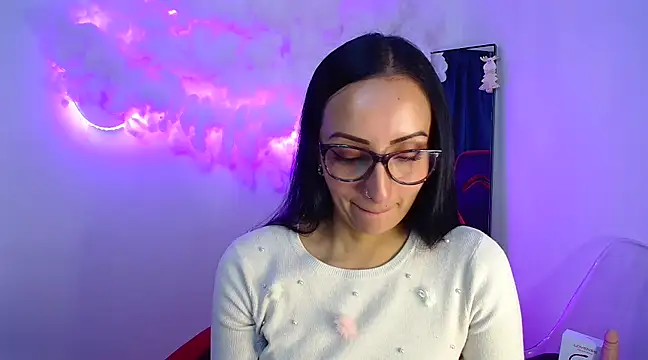 yaralyminjo2 online show from December 23, 2024, 2:17 pm