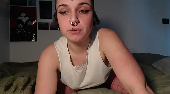 Snapshot of kinkyspirali chatting on January 15, 2025, 2:56 pm kinkyspirali online show from January 15, 2025, 2:56 pm