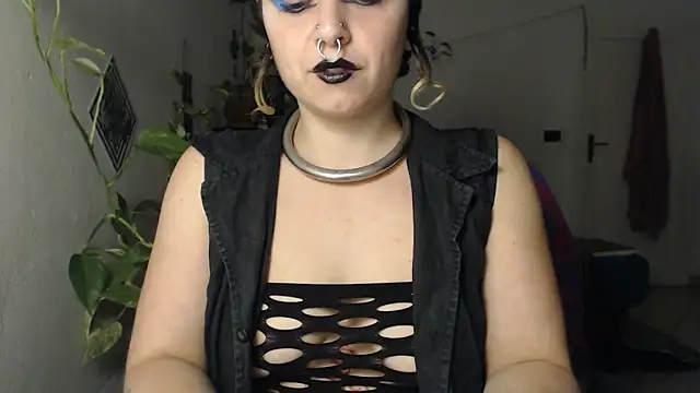 Snapshot of kinkyspirali chatting on October 10, 2025, 7:57 pm kinkyspirali online show from October 10, 2025, 7:57 pm