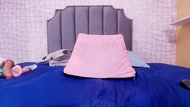 Snapshot of luce_williams chatting on March 15, 2025, 1:19 am luce williams online show from March 15, 2025, 1:19 am