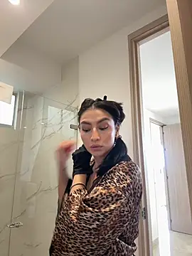 Snapshot of Gia_Ferh chatting on April 18, 2026, 8:31 pm Gia Ferh online show from April 18, 2026, 8:31 pm