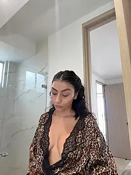 Snapshot of Gia_Ferh chatting on May 1, 2026, 3:49 pm Gia Ferh online show from May 1, 2026, 3:49 pm