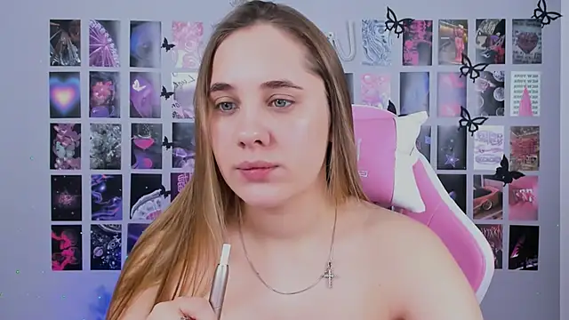 Snapshot of MiaMilas chatting on March 7, 2025, 6:24 am MiaMilas online show from March 7, 2025, 6:24 am