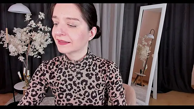 helentasty online show from February 28, 2025, 2:31 am