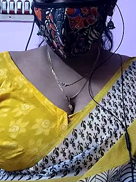 mallu-sumi online show from September 28, 2025, 3:06 pm