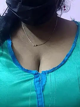 mallu-sumi online show from January 9, 2026, 2:25 am