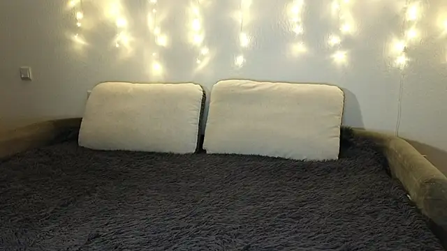 Tutti Frutt1s online show from January 24, 2025, 5:21 am