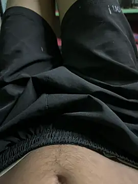 Snapshot of Privateseducer chatting on February 15, 2025, 11:06 am Privateseducer online show from February 15, 2025, 11:06 am