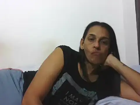 latinbrunettet online show from December 11, 2024, 7:57 pm