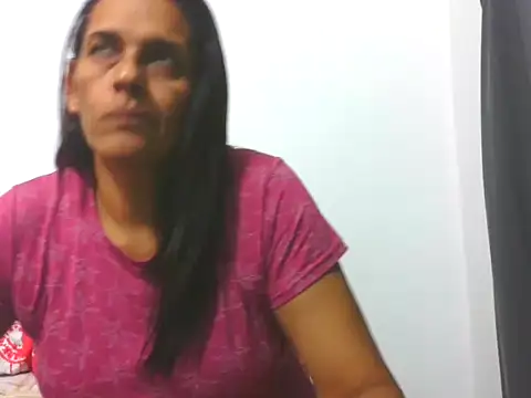 Snapshot of latinbrunettet chatting on May 19, 2026, 1:17 pm latinbrunettet online show from May 19, 2026, 1:17 pm