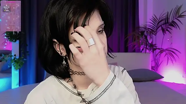 dark vamp  online show from January 20, 2025, 2:03 pm