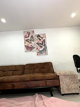 Snapshot of dolcebella chatting on September 20, 2025, 3:13 pm dolcebella online show from September 20, 2025, 3:13 pm